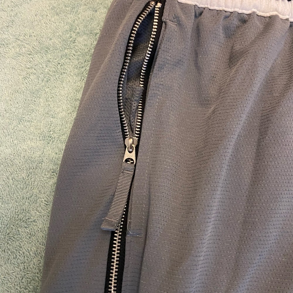 (SOLD) Nike Grey Dri-Fit DNA Shorts - Picture 3 of 4